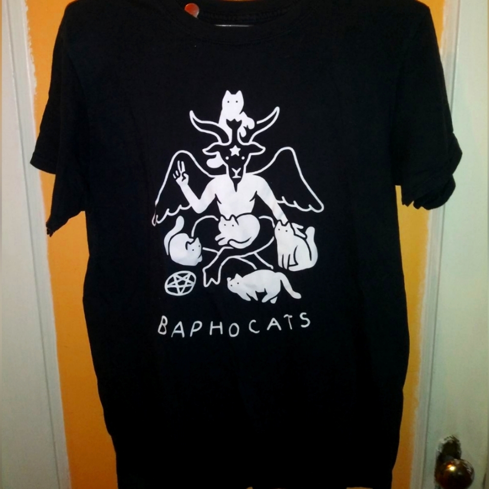 Women's med Baphocats short sleeves t shirt